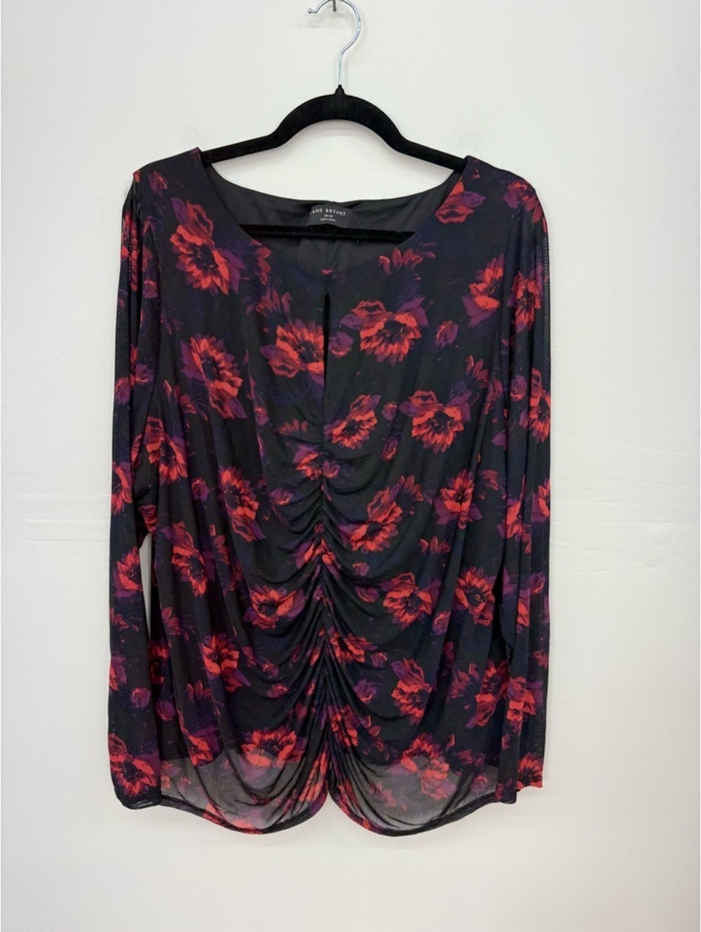 Lane Bryant Black Long-Sleeve Floral Ruched Front Top - Red & Purple Flowers T22